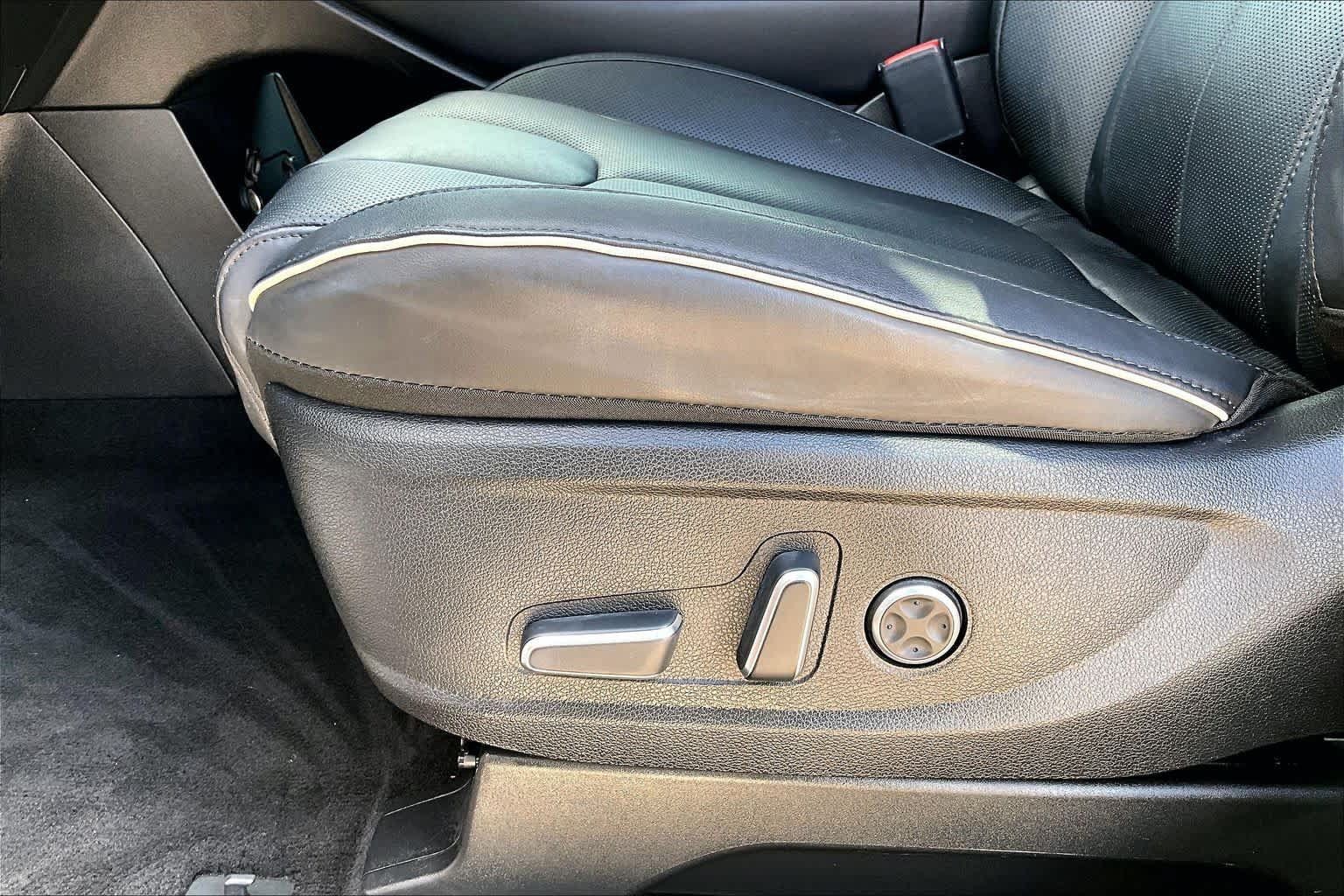 Used 2024 Hyundai Palisade SEL w/ Premium Package FWD image 33