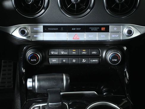 Used 2020 Kia Stinger GT-Line w/ Sun & Sound Package AWD/4WD image 22