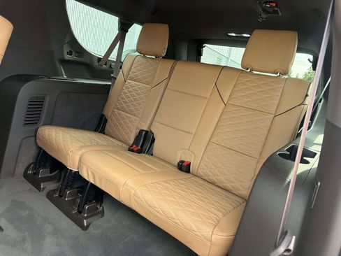 Certified 2023 Cadillac Escalade ESV Sport w/ LPO, ONYX Package AWD/4WD image 14