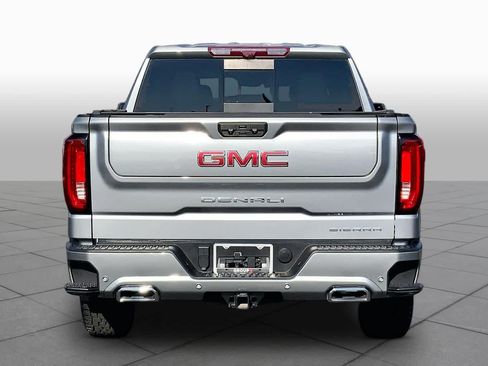 Used 2024 GMC Sierra 1500 Denali w/ Technology Package AWD/4WD image 5