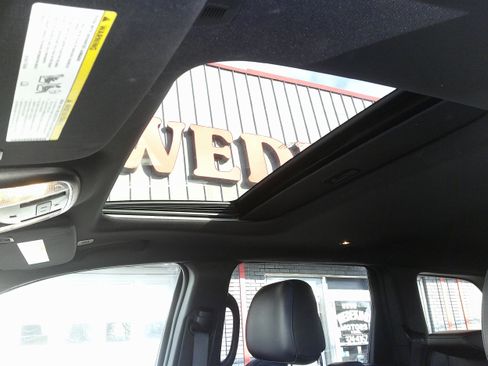 Used 2021 Jeep Grand Cherokee Limited w/ Quick Order Package 28K 80th image 17