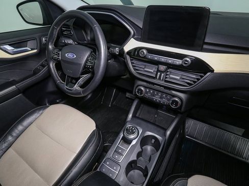 Used 2022 Ford Escape Titanium w/ Titanium Elite Package image 19