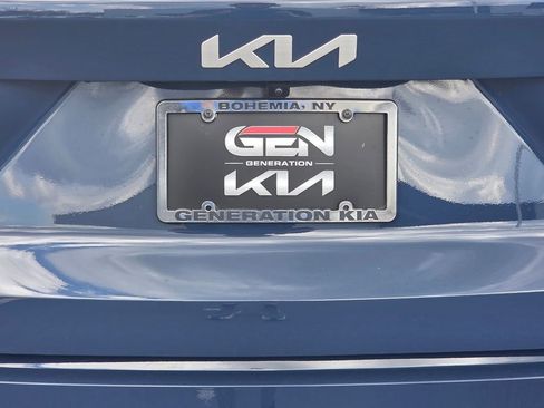 Used 2025 Kia Sorento S AWD/4WD image 35
