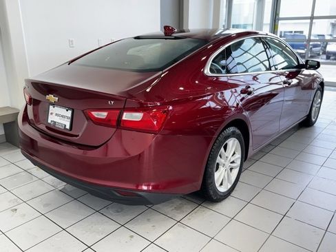 Used 2018 Chevrolet Malibu LT image 32