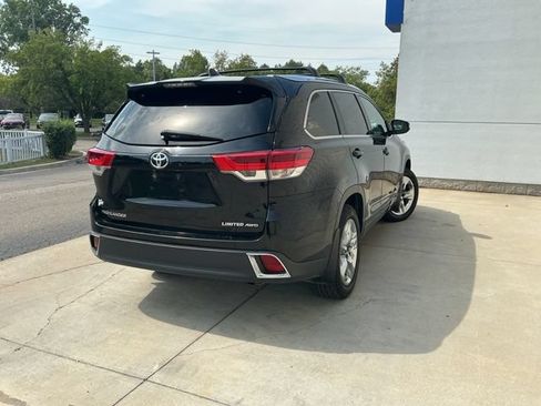 Used 2019 Toyota Highlander Limited Platinum AWD/4WD image 8