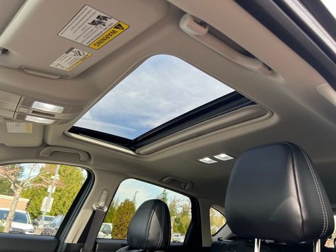 Used 2025 MAZDA CX-5 AWD 2.5 S w/ Preferred Package image 14