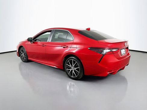 Used 2023 Toyota Camry SE FWD image 6