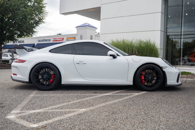 Used 2018 Porsche 911 GT3 RWD image 13