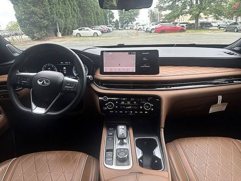 Certified 2025 INFINITI QX60 Autograph w/ Cargo Package AWD/4WD image 11