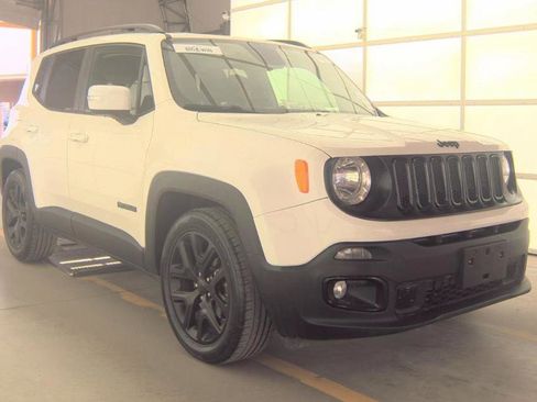 Used 2018 Jeep Renegade Altitude image 1