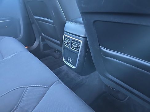 Used 2017 Dodge Charger SXT w/ Rallye Group image 80