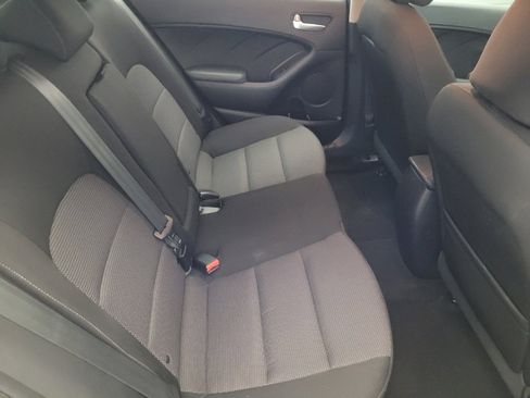 Used 2017 Kia Forte LX image 19