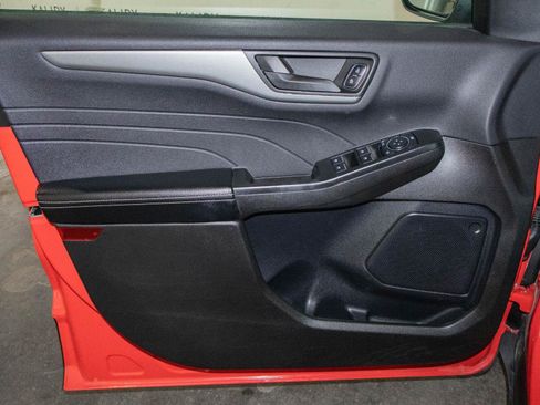 Used 2024 Ford Escape Active FWD image 10