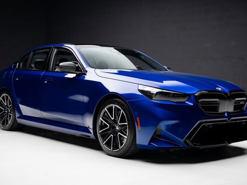 Used 2025 BMW M5 image 88