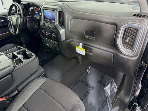 Used 2020 Chevrolet Silverado 1500 LT image 29
