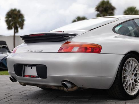 Used 1999 Porsche 911 Carrera RWD image 18