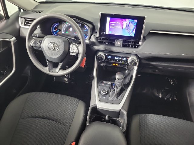 Used 2024 Toyota RAV4 LE AWD/4WD image 15