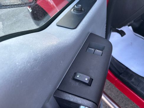 Used 2015 Ford F250 XL w/ Power Equipment Group image 16