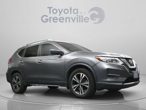 Used 2019 Nissan Rogue SV w/ Premium Package FWD image 19