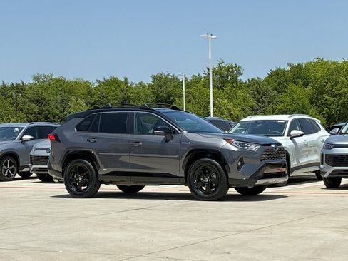 Used 2021 Toyota RAV4 XSE AWD/4WD image 6