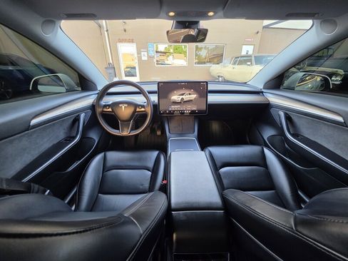 Used 2022 Tesla Model 3 Long Range AWD/4WD image 14