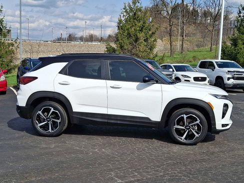 Used 2021 Chevrolet TrailBlazer RS w/ Sun and Liftgate Package image 7