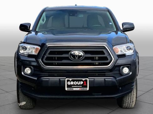 Used 2022 Toyota Tacoma SR5 AWD/4WD image 4