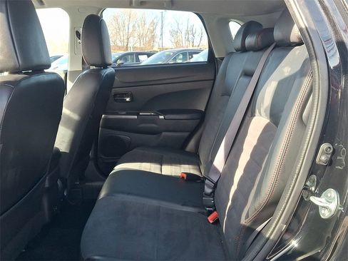 Used 2024 Mitsubishi Outlander Sport SE image 12