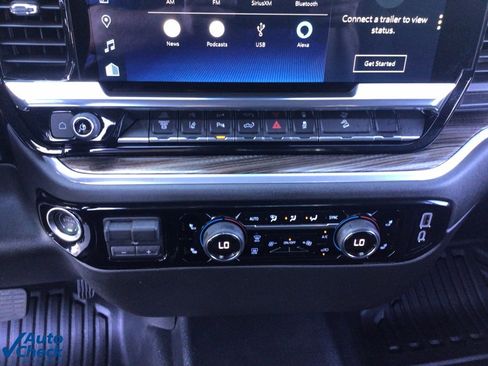 Used 2025 Chevrolet Silverado 2500 LT image 31