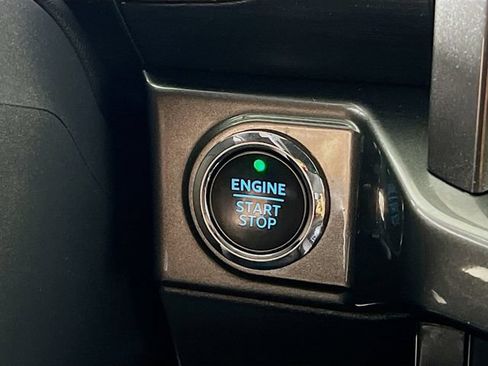 Used 2022 Ford F150 XLT w/ Equipment Group 302A High AWD/4WD image 16