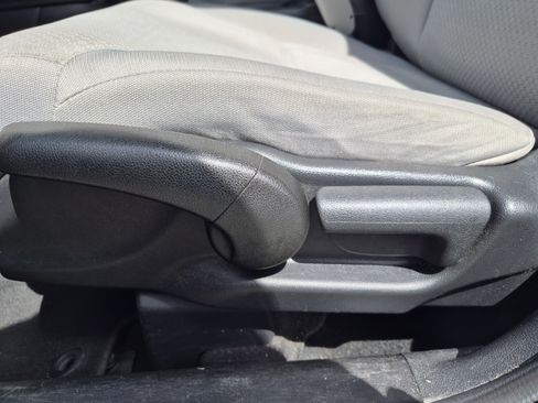 Used 2016 Honda CR-V LX image 20