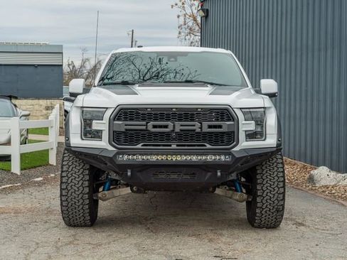 Used 2018 Ford F150 Raptor w/ Equipment Group 802A Luxury image 9