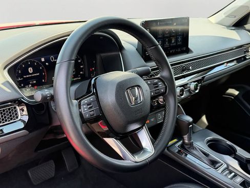 Used 2023 Honda Civic Touring image 18