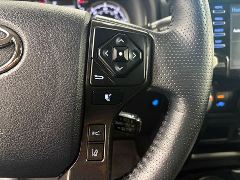 Used 2024 Toyota 4Runner TRD Off-Road Premium w/ Moonroof Package AWD/4WD image 35