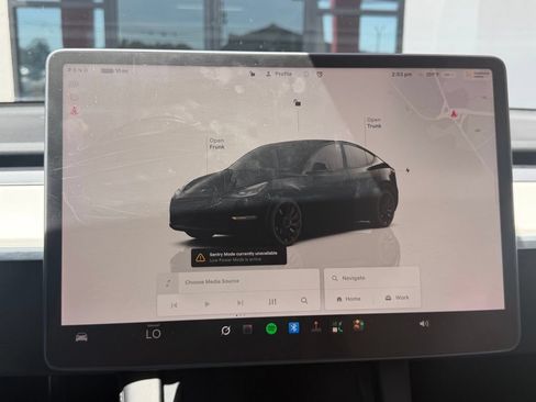 Used 2023 Tesla Model Y Performance AWD/4WD image 24