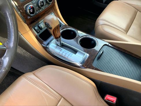 Used 2016 Buick Enclave Premium image 17