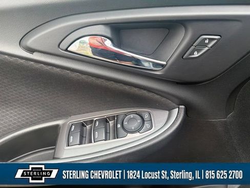 Used 2025 Chevrolet Malibu LT FWD image 16