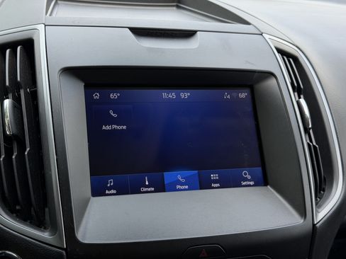 Used 2020 Ford Edge SE FWD image 24