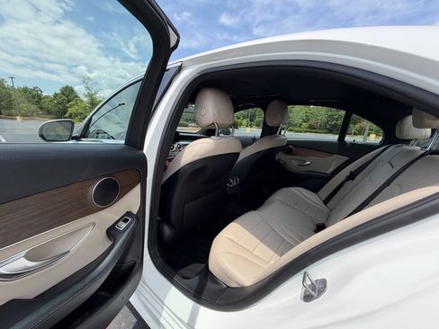Used 2019 Mercedes-Benz C 300 Sedan image 12