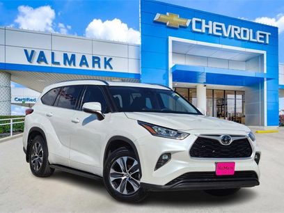 Used 2020 Toyota Highlander XLE