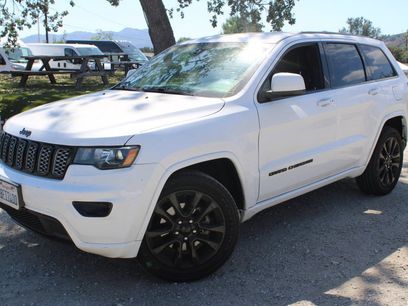 Used 2018 Jeep Grand Cherokee Altitude