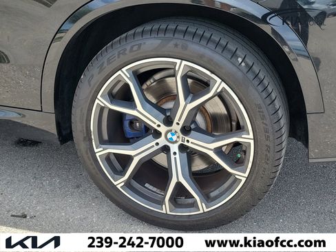 Used 2019 BMW X5 xDrive50i AWD/4WD image 11