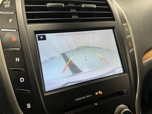 Used 2017 Lincoln MKC Reserve w/ Lincoln MKC Climate Package image 13