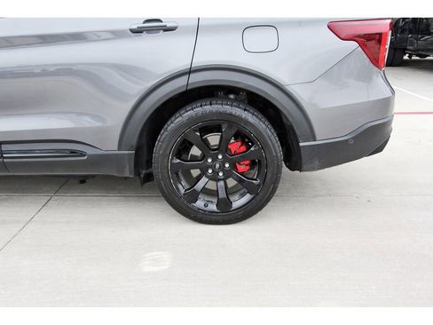 Used 2021 Ford Explorer ST w/ Equipment Group 401A AWD/4WD image 34