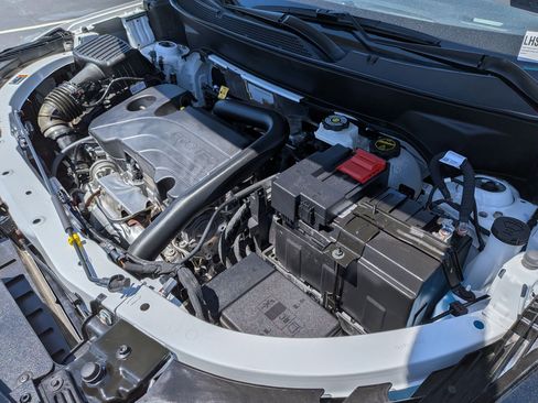 Used 2025 Chevrolet Equinox LT image 39