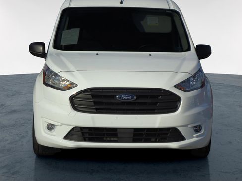 Used 2023 Ford Transit Connect XLT image 8