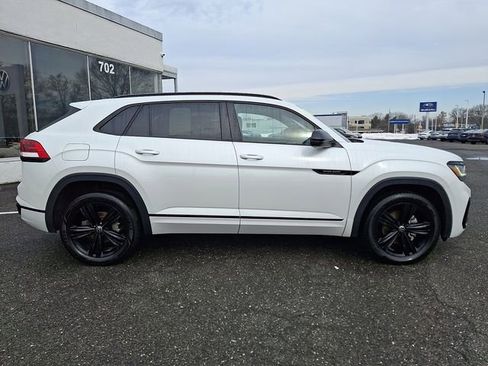 Used 2023 Volkswagen Atlas Cross Sport SEL R-Line image 7
