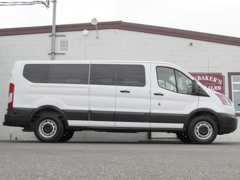 Used 2016 Ford Transit 350 XL image 1