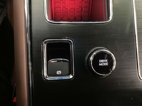 Certified 2025 Lincoln Aviator Reserve w/ Equipment Group 201A image 27