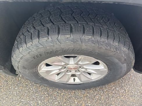 Used 2023 GMC Sierra 1500 Pro w/ Pro Value Package image 4